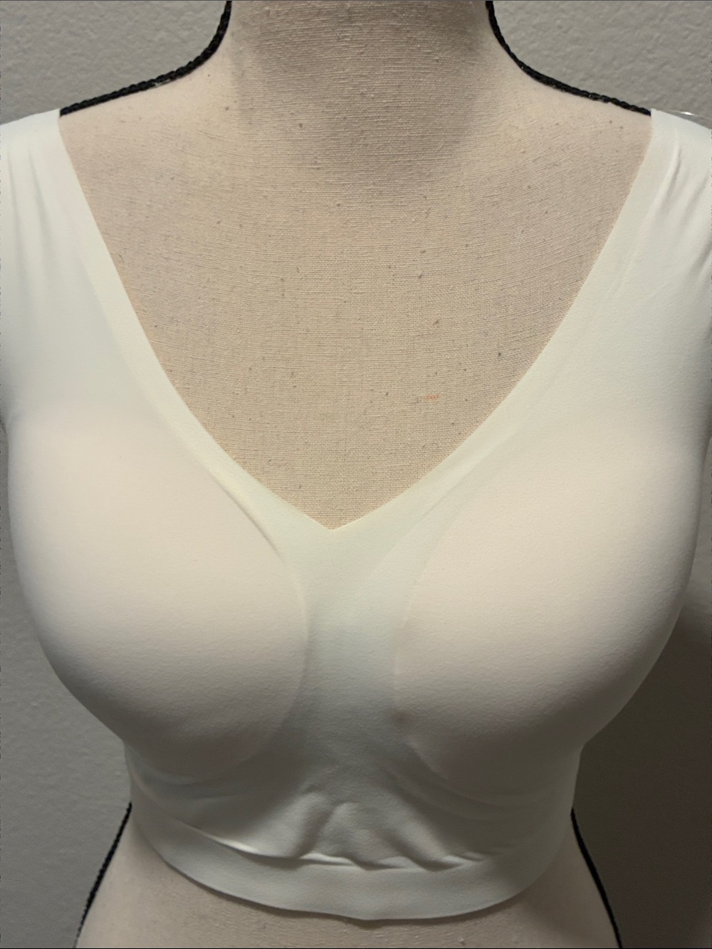 Soma Seamless V-Neck Bralette in Cream